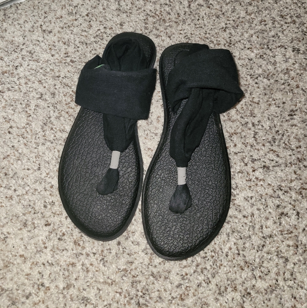 Black sandals